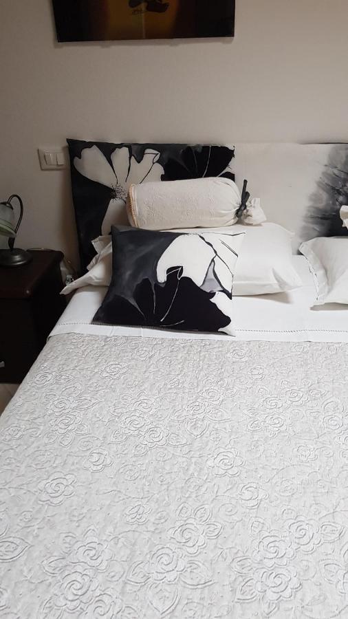 A 7 Km Da Salo' Casa Del Sole Mansarda Apartman Gavardo Kültér fotó
