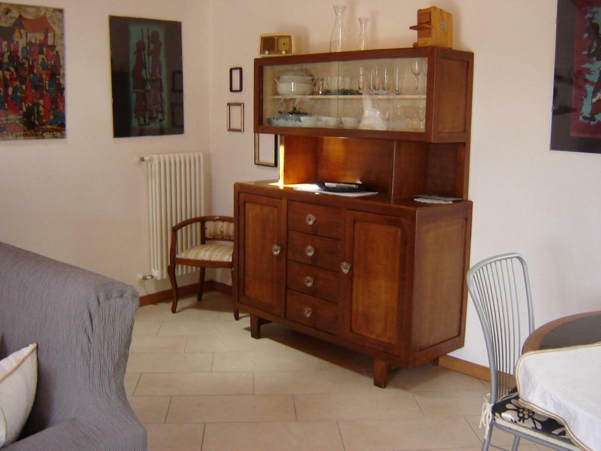 A 7 Km Da Salo' Casa Del Sole Mansarda Apartman Gavardo Kültér fotó