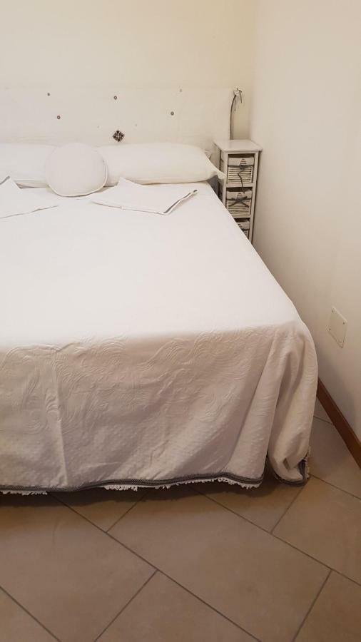 A 7 Km Da Salo' Casa Del Sole Mansarda Apartman Gavardo Kültér fotó